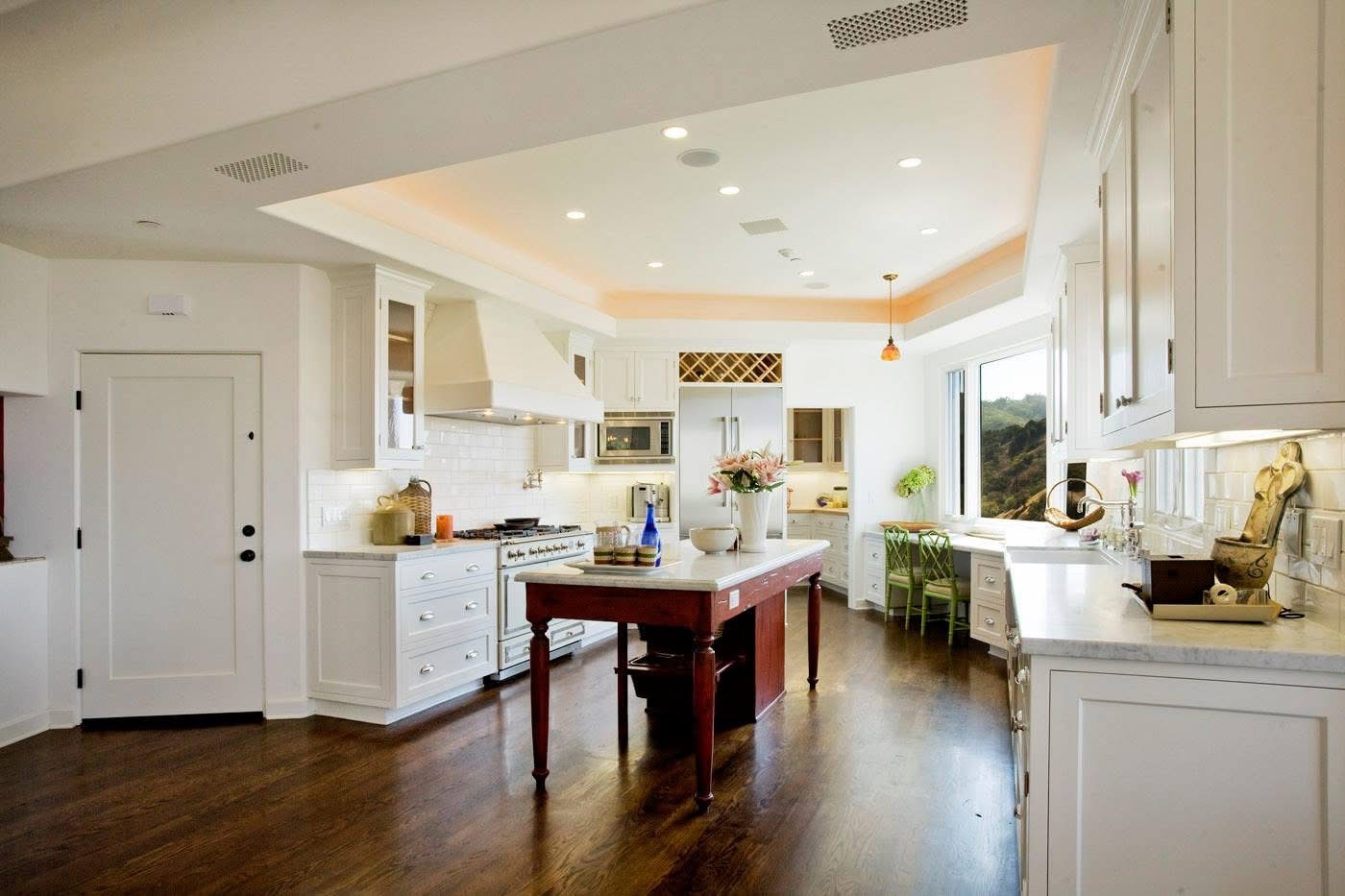 AJ Build — Modern kitchen remodel with custom cabinetry